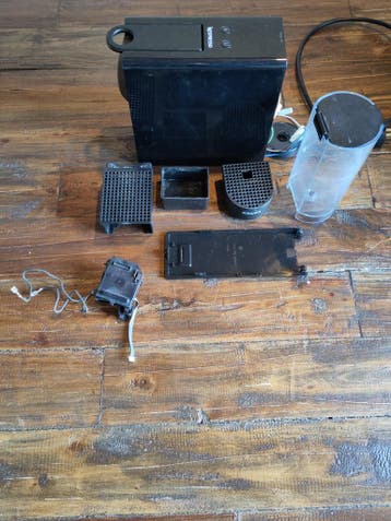 Onderdelen voor Nespresso Krups koffiezetapparaat (defect)