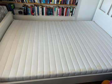 Gratis IKEA matras 140x200 - weinig gebruikt