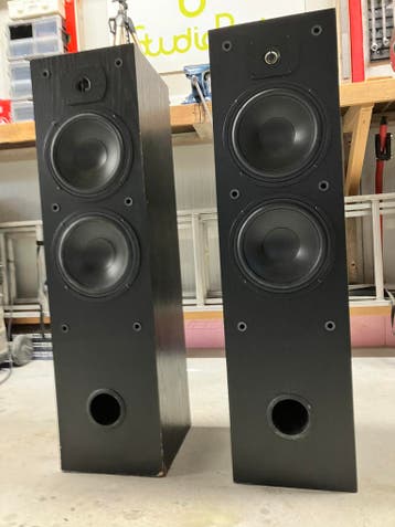 Omni audio speakers 2x200 watt