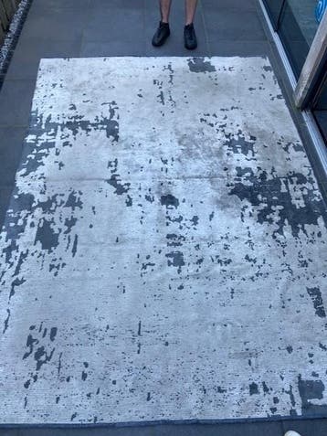 ***Vloerkleed 300 x 200 cm.***