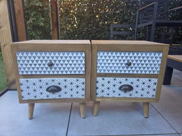 2 nachtkastjes