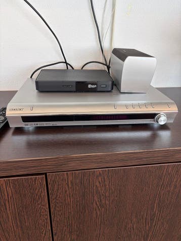 Sony DVD Home Theater Systeem DAV-DZ100