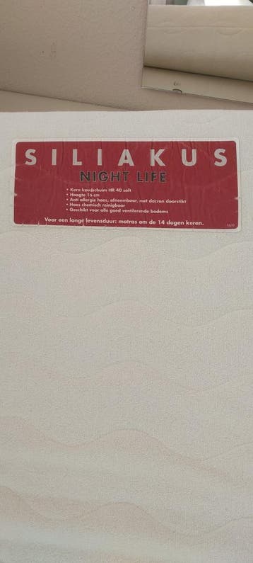 2 schone Siliakus matrassen 190 x 90 cm.