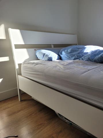 IKEA bed 140x200