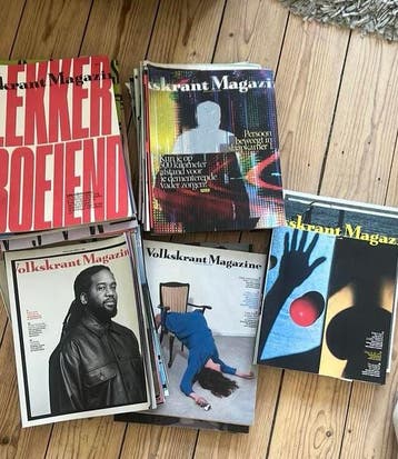 Gratis dikke stapel Volkskrant magazines