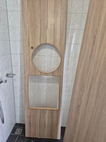 Houten aanrechtblad met uitsparingen