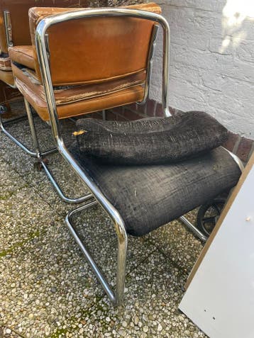 GRATIS vintage chroom stoel
