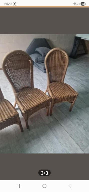 7 rieten eetkamerstoelen - op te halen in Steenbergen