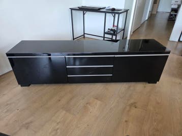 Tv meubel zwart met hoogglans afwerking