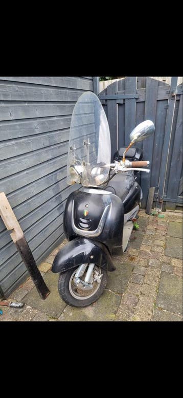Scooter voor onderdelen