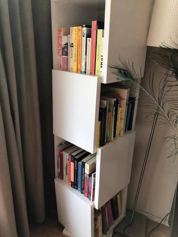 Draaibare Boekenkast - Ruimtebesparend en Stijlvol