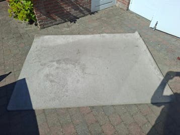 GRATIS vloerkleed 1 jaar oud, 1,70m X 2,30m