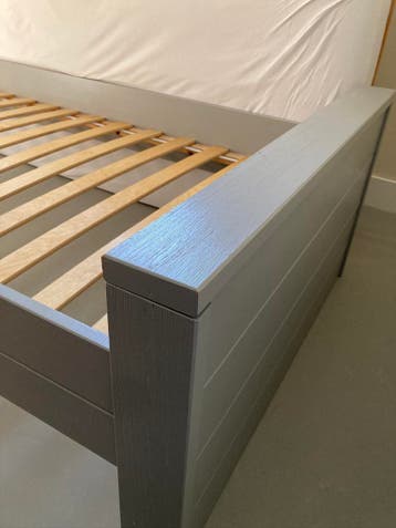 Bed woood Dennis 90x200