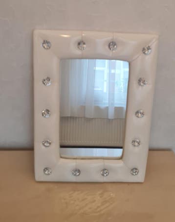 Te koop heel mooi spiegel.