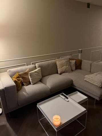 Beige hoekbank gratis afhalen