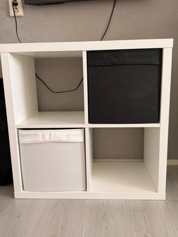 Witte IKEA kubuskast/vakkenkast