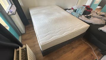 Zwarte boxspring 140x200