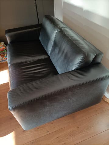 zwarte leren 2 zitsbank