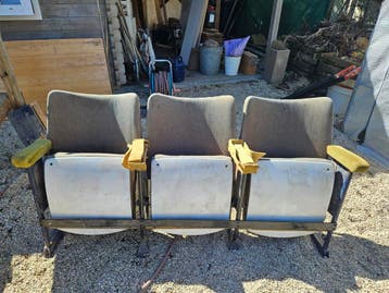Vintage bioscoopstoelen - 3-zits