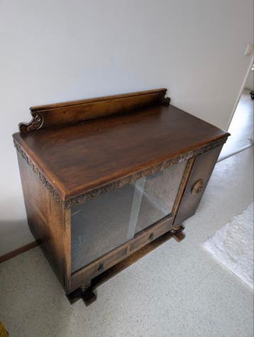 Antieke Houten Vitrinekast met Glas en Lades