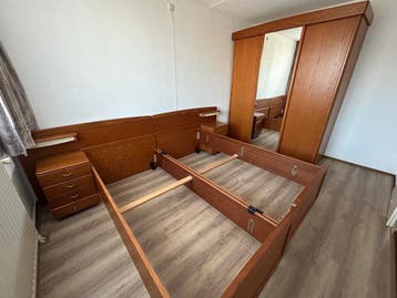 Complete Eiken Slaapkamer Set - Bed, Nachtkastjes & Kledingk