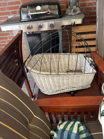 Hondenfietsmand met traliewerk - Veilig en comfortabel