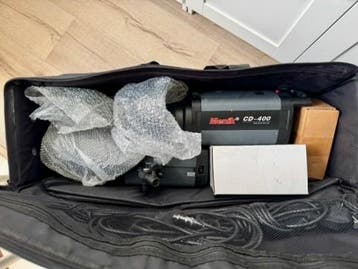 2x Menik CD-400 Studioflitser + toebehoren