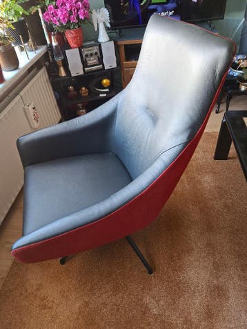 Nette draaibare stoel / fauteuil ZGAN in zwartgrijs met rood
