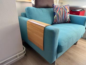 Blauw loveseat + hocker