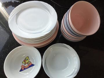 Ontbijtborden en schaaltjes