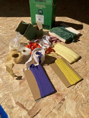 Textielband voor gordijnen heel oud van zolder