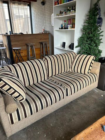 Gratis!!!! Mooie luxe bank voor 3 personen