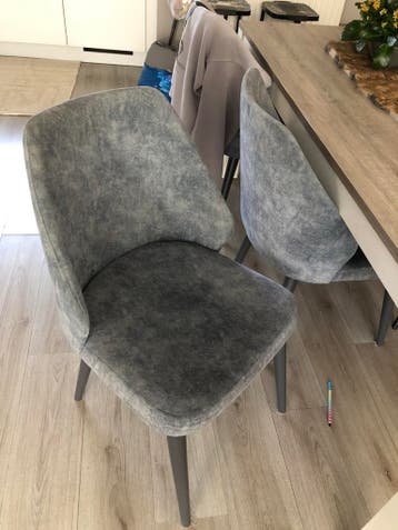 3 eetkamerkamerstoelen