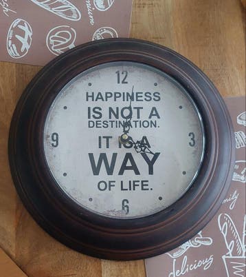 GRATIS Mooie wandklok met inspirerende tekst