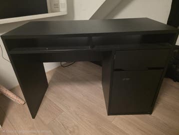 Zwart bureau gratis af te halen
