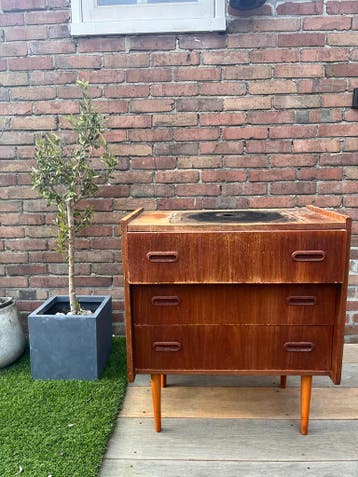 Gratis badkamerkastje onder wastafel - opknapper