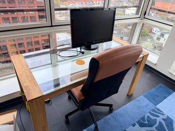 Glazen bureautafel - Zeer goede staat