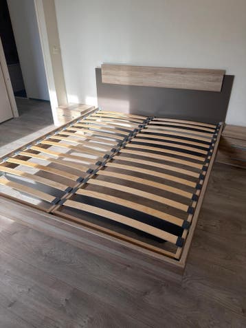 Gratis 2-persoons bed inclusief nachtkastjes