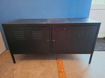 Zwart metalen dressoir
