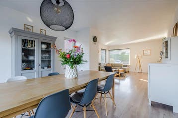 Eikenhouten eettafel Goossens 220x100 cm