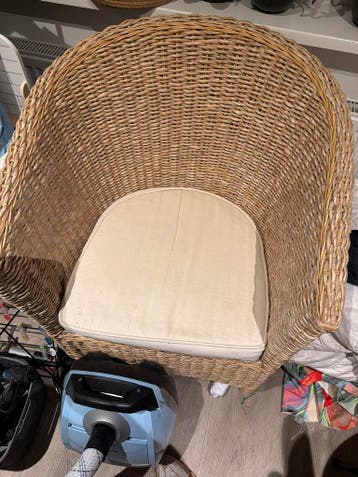 Rotan stoel met kussen
