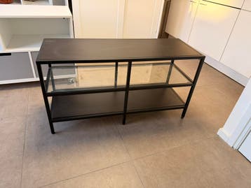 Kastje met glasplaat