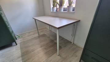Mooi ikea bureautje 150x75 cm