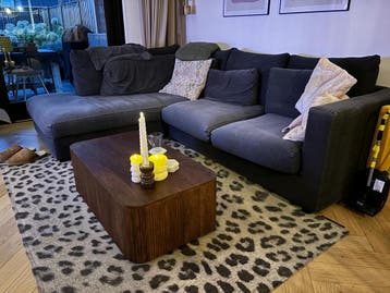 Comfortabele hoekbank, gratis af te halen, gebruikt.