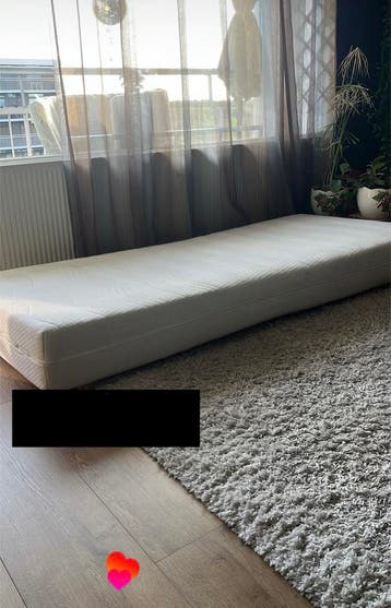 2x Zachte en dikke matrassen 200x90cm