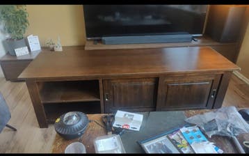 Stevig houten TV meubel met opbergruimte