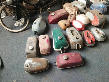 Zoek je nog een benzinetank?
