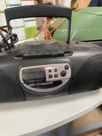 Gratis radio voor onderdelen