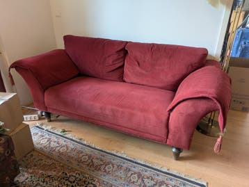 Gratis Rode Bank met Gebruikssporen