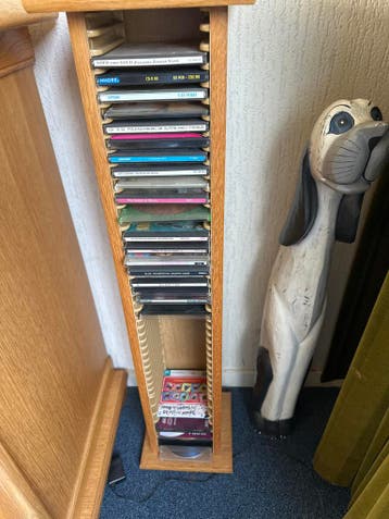 CD rek licht eikenhout